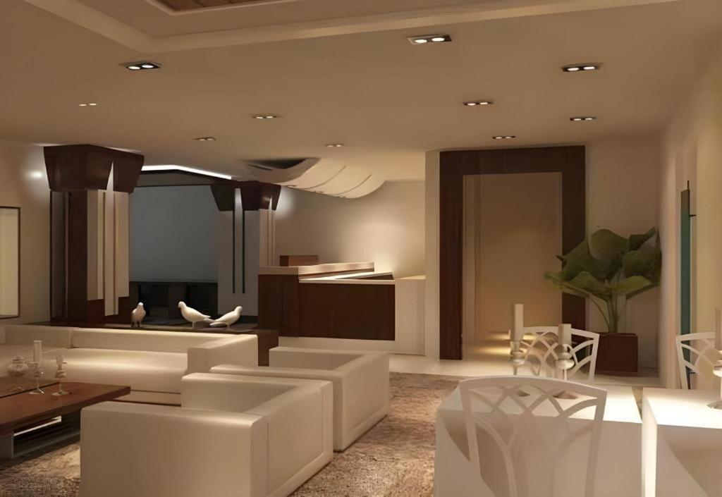 Bella Hotel