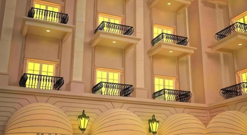 Bella Hotel Surabaya